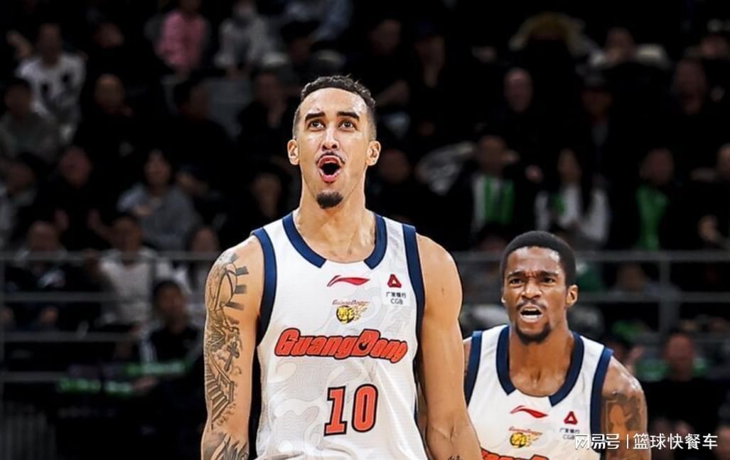 开云-CBA新赛季最疯狂一夜！广东30分狂胜辽篮：第1争冠热门惨遭爆冷